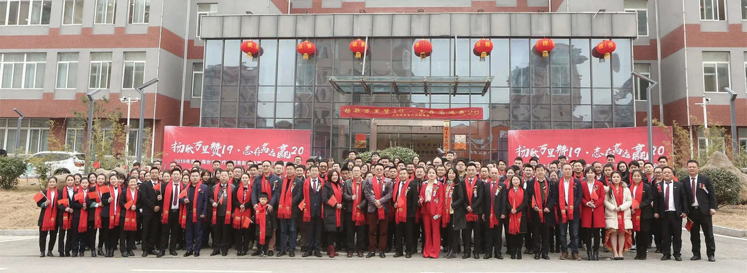 Lente quirúrgica 4K, detalle enfoque nítido.