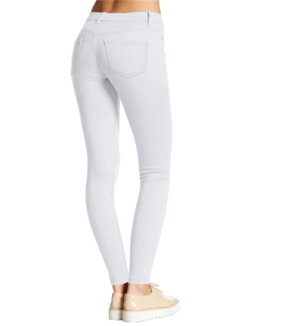 Jeans Blancos Elásticos Premium para Mujer Profesional del Área de la Salud.