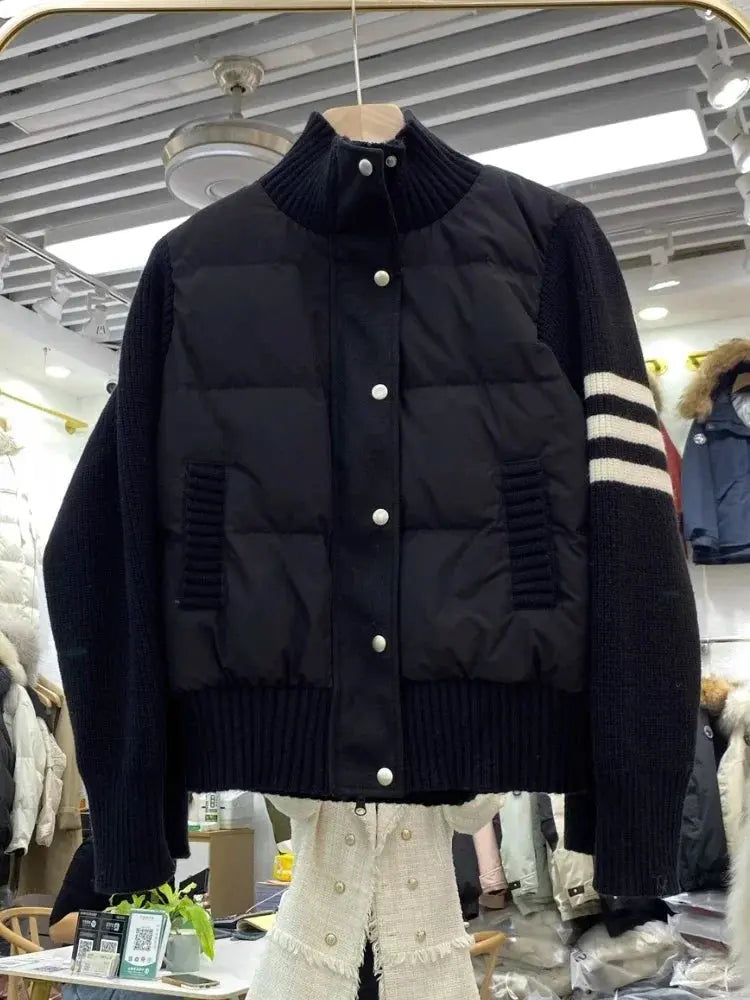 Chaqueta Plumón Blanca MedSurgery Premium: Calidez Superior y Estilo Profesional Elegante.