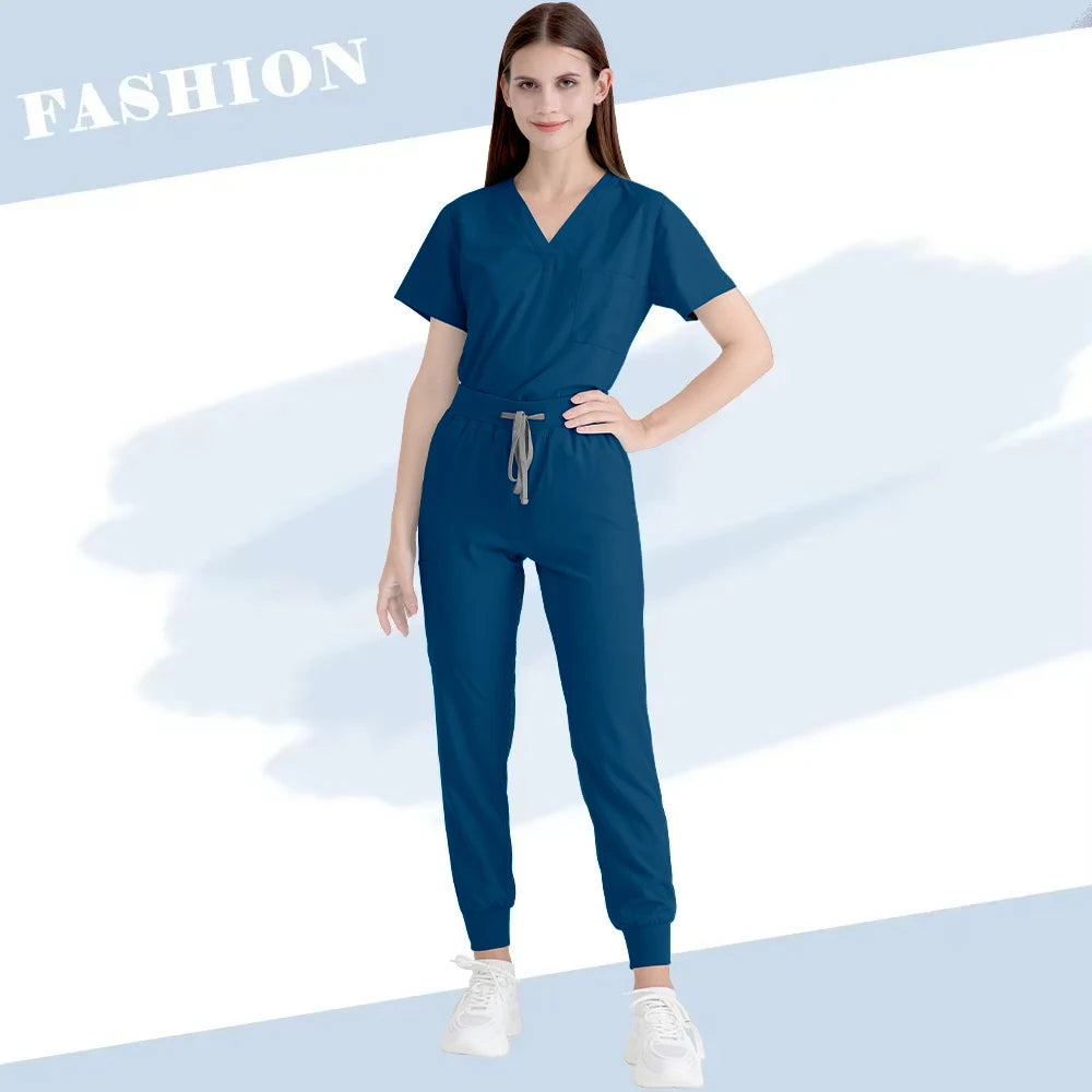Uniforme Médico Premium para Mujer: Estilo y Confort Ergonómico para Profesionales de la Salud.