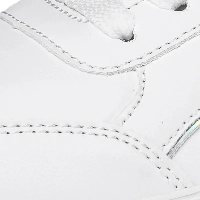 Vitality Pro: Confort Élite y Resistencia para la Profesional Sanitaria.