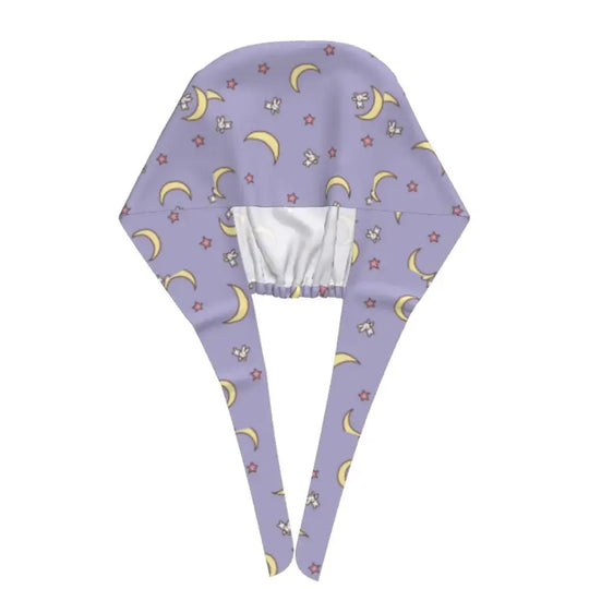 Detalle estampado estelar, tejido premium.