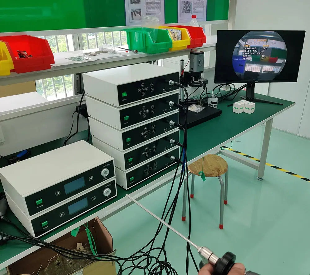 Medeasy ME-040: Endoscopio Clínico Full HD. Precisión Experta, Estilo Refinado.