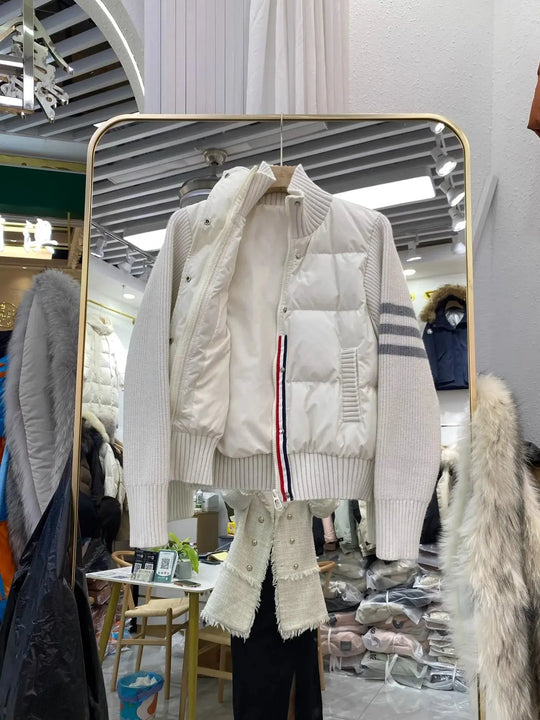 Chaqueta Plumón Blanca MedSurgery Premium: Calidez Superior y Estilo Profesional Elegante.