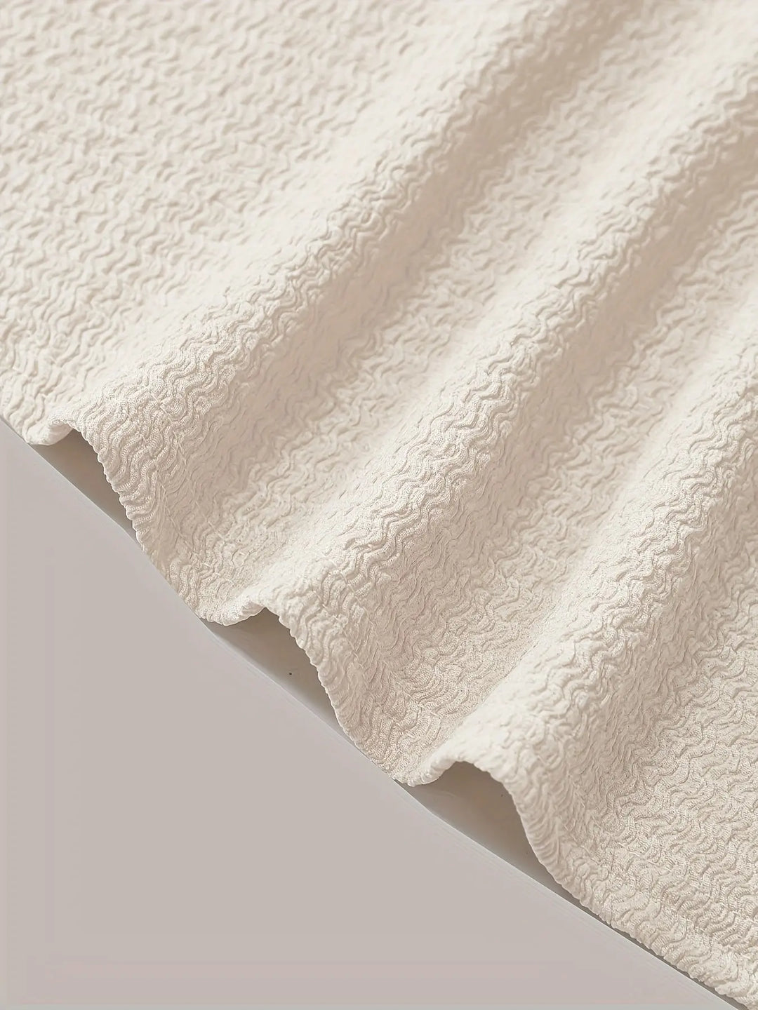 Top Bandeau Elegancia Profesional: Confort Adaptativo y Estilo Versátil.