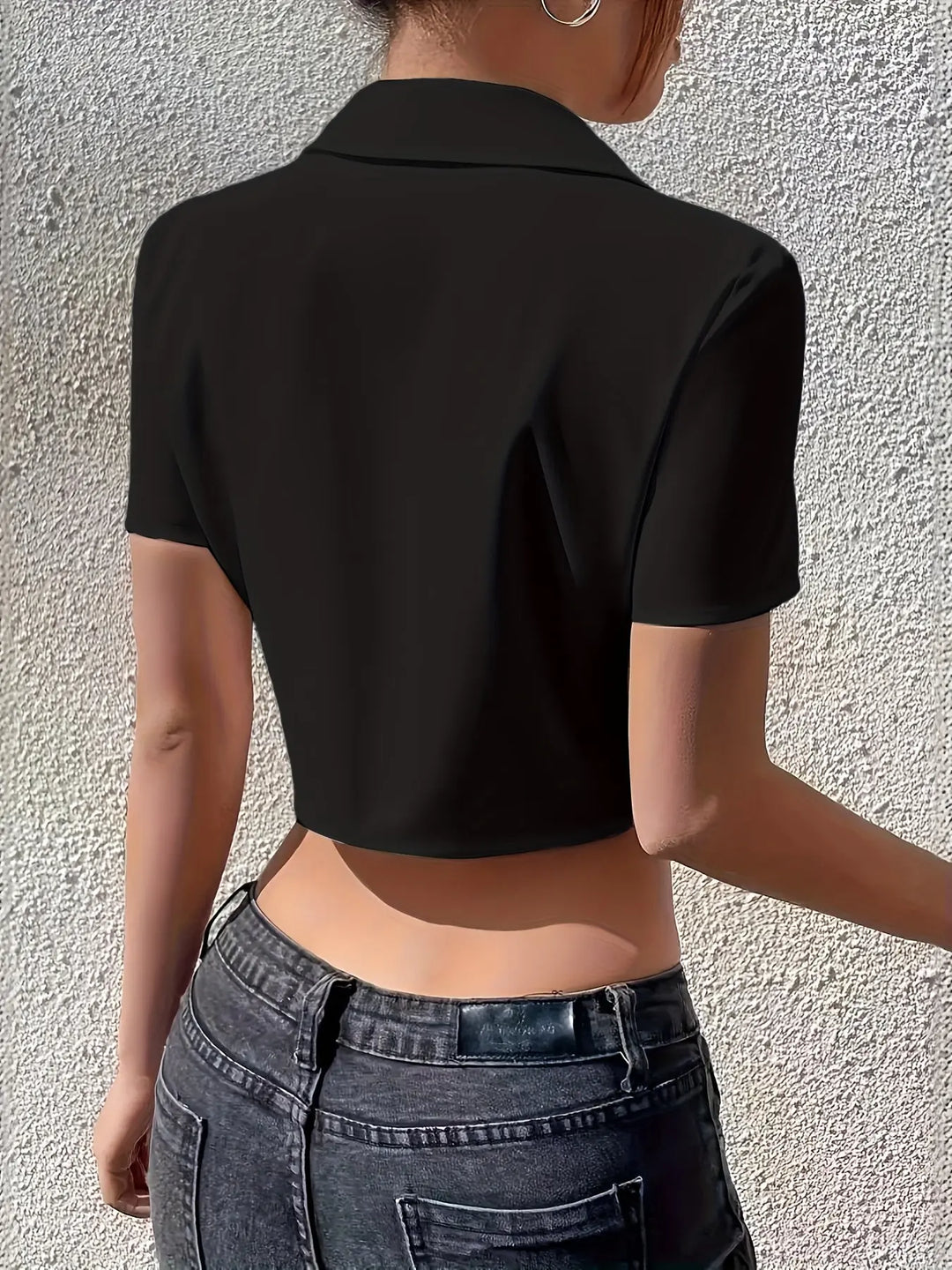 Blusa Ejecutiva MedSurgery Chic: Elegancia Duradera para la Élite Sanitaria.