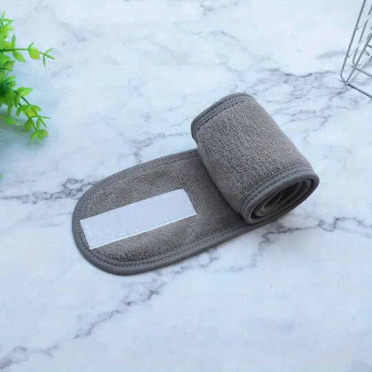 Primer plano felpa suave diadema